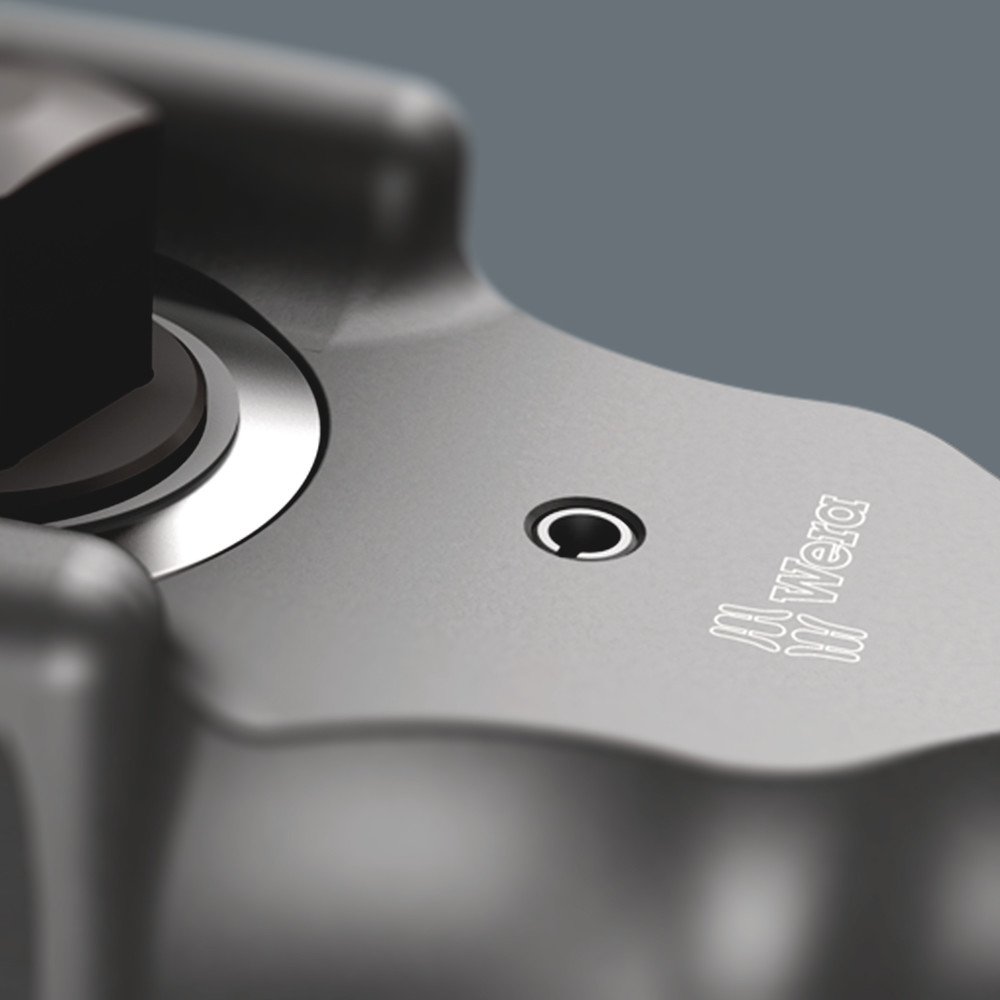 Gesenkgeschmiedeter Hammer-Kopf ist formschlüssig verstiftet. Das garantiert ein